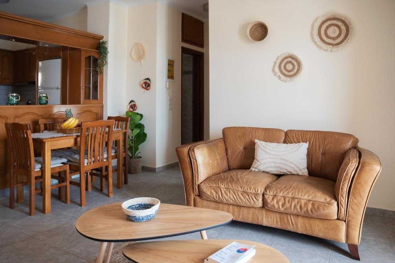 Destino Home Overlooking The Venetian Port Of Chania La Canea Exterior foto