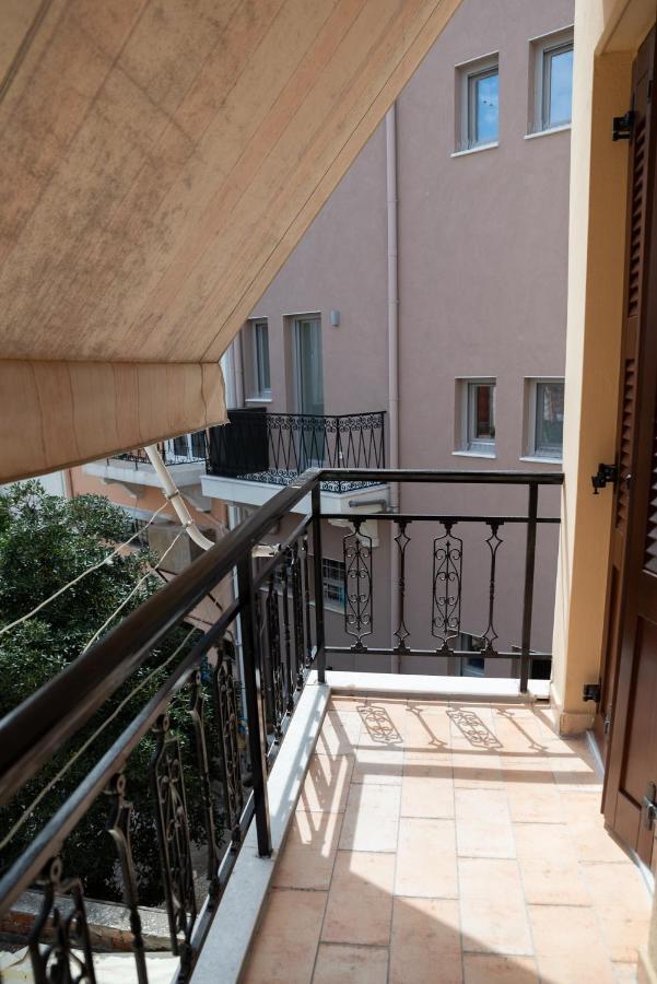 Destino Home Overlooking The Venetian Port Of Chania La Canea Exterior foto
